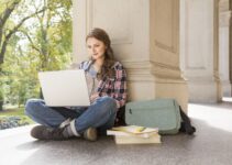 5 Best Laptops for High School Students in 2024