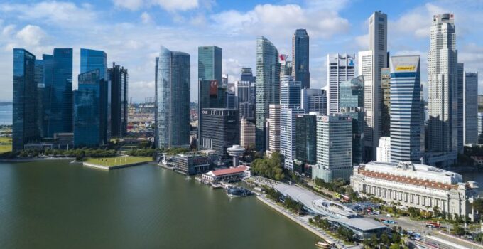 How Singapore Become a High Tech Country – 2024 Guide