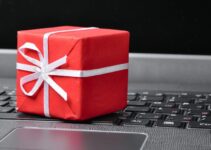 10 Awesome Tech Gift Ideas for the Holidays – 2024 Guide