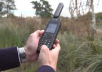 How to Choose Satellite Phone Plan in Canada in 2024