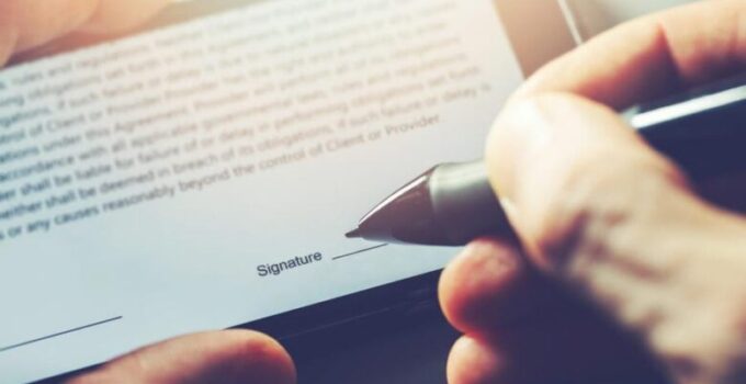 Electronic Signatures for the Healthcare Sector: 5 Things You Need to Know